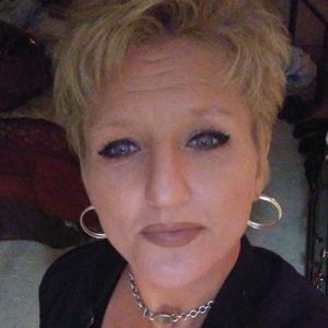 Meet your Posher, Cynthia